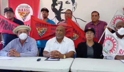 Obreros en alerta ante discusión de medidas paramétricas en la Caja de Seguro Social