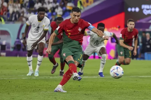 Portugal sufre ante Ghana; Ronaldo con otro récord