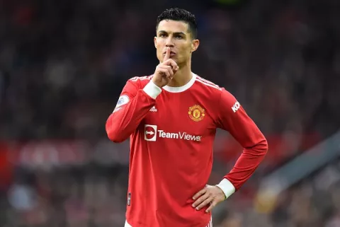 Cristiano y Casemiro vuelven al Camp Nou; De Jong y Van Nistelrooy al Pizjuán