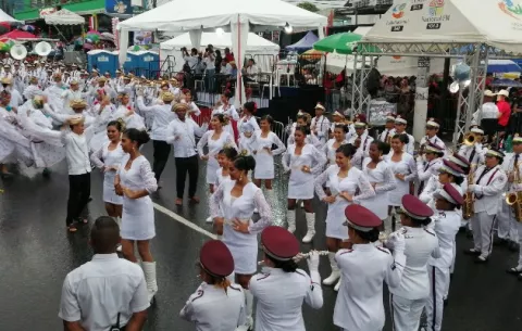 Desfiles ayudarán a reactivar la economía en Panamá Oeste