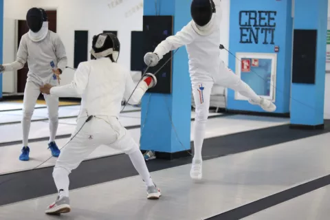 Dorati y Castillo ganan oro en Campeonato Nacional de Esgrima