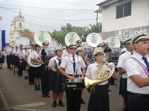En Herrera, celebran los 119 años de vida republicana
