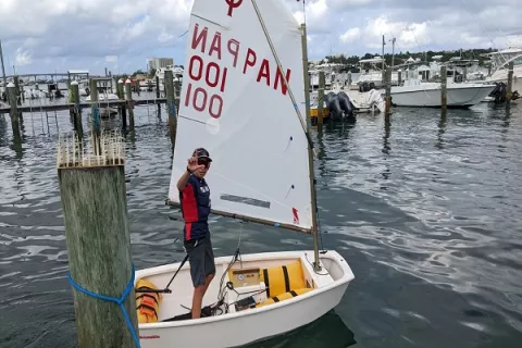 Panameño Ion Lowy competirá en el Optimist North American Championship de vela en Bahamas