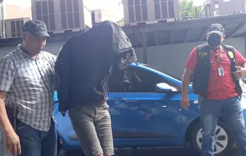 Jason Acosta, el presunto asesino del sargento Valdés, y las excusas que dio para despistar a la policía