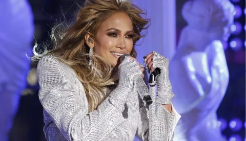 Jennifer López: La cantante anuncia su nuevo disco en el 20 aniversario de 'This is me... Then'
