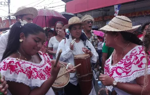Se disparan los costos para la confección de carretas en La Chorrera