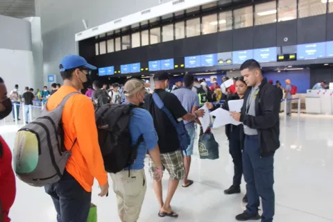 Haitianos y ecuatorianos, las nuevas caras del éxodo migratorio que ha descendido en las últimas semanas