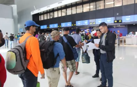  Un total de 450 migrantes irregulares venezolanos retornaron en tres vuelos a su país