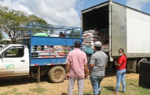 Brindan apoyo a productores afectados por las lluvias en Veraguas, Los Santos y Herrera