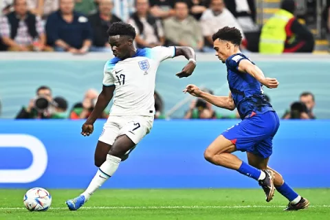 Inglaterra y Estados Unidos no pasan de un 'aburrido' empate