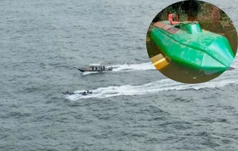 Autoridades colombianas capturan a panameño a bordo de un narcosubmarino