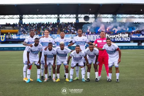 Universitario y Julio Infante van por su primer título en la LPF