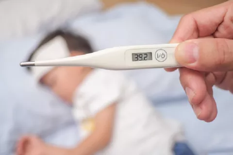 Alerta por Bronquiolitis se mantiene: Ministro pide no mandar niños con síntomas respiratorios a las escuelas