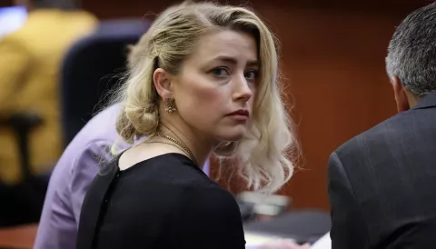 Amber Heard pide otro juicio contra Johnny Depp