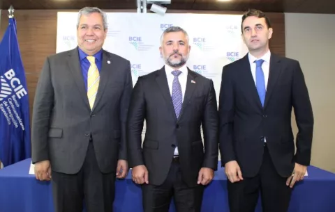 El BCIE inyectará $140 millones para el Corredor de Playas