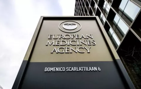 Farmacia y Drogas acogen alerta de la EMA sobre folcodina