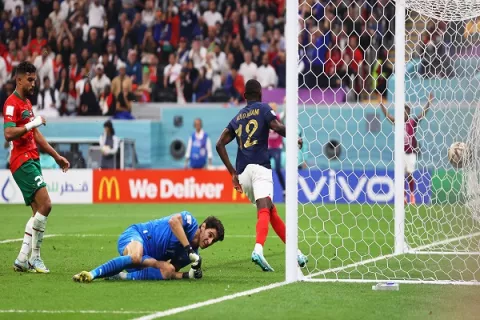 Francia vence a Marruecos y se cita ante Argentina en la final
