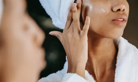 Mascarilla facial: ¿Por qué es necesaria? 