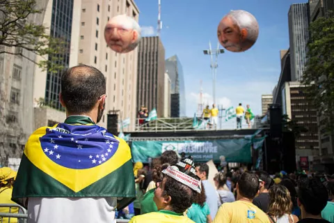 Lula asume el poder; Bolsonaro no regresará en tres meses  