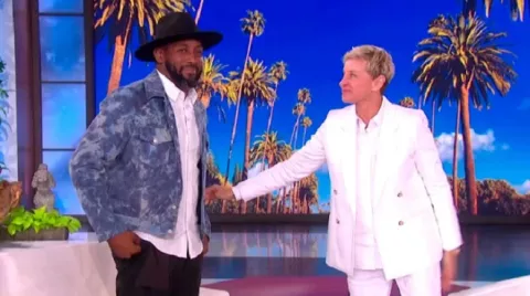 Fallece Stephen 'tWitch' Boss conocido por el programa de Ellen DeGeneres 