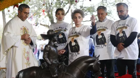 Vicente Fernández es recordado tras un año de su muerte