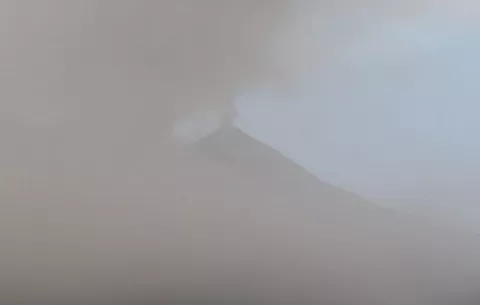 Volcán de Fuego entra en  erupción 