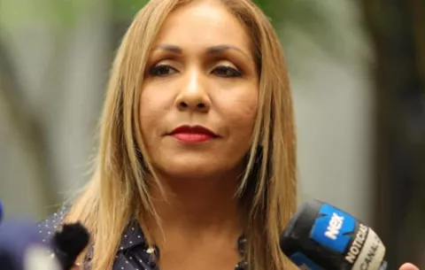 Rómulo Roux se aferra a la presidencia de CD violando estatutos 