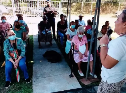 Descubren a personas que cobraban dineros de adultos mayores