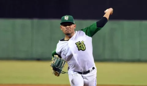 Andy Otero y  Estrella de Orientales a la final dominicana