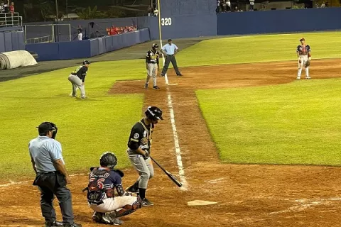 Bocas del Toro,  Metro, Chiriquí y Coclé ganan en el béisbol juvenil