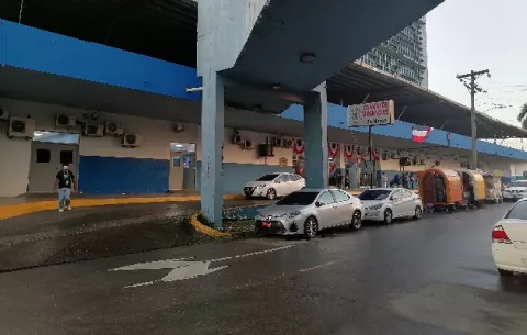 Hieren a un hombre en el cuello durante la práctica de una comparsa en Colón