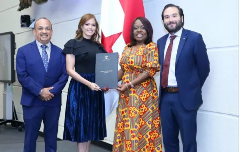 Aprueban proyecto que establece la Educación Financiera