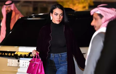 ¿Cómo podrán Georgina y CR7 convivir en Arabia sin casarse?