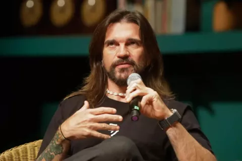 Juanes se desnuda ante su mejor público 