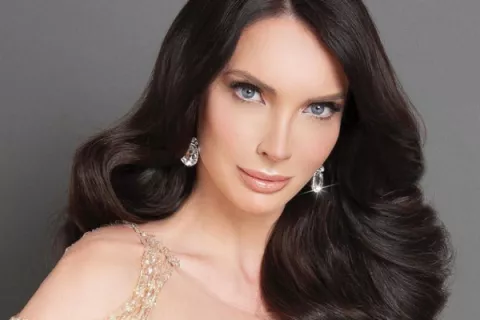 Kate Alexeeva, Miss Letonia, dio positivo a la covid-19