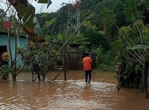 Mal tiempo deja afectaciones en Costa Arriba de Colón