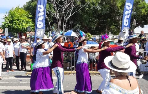 ¡Espectacular! Empolleradas se lucen en Las Tablas