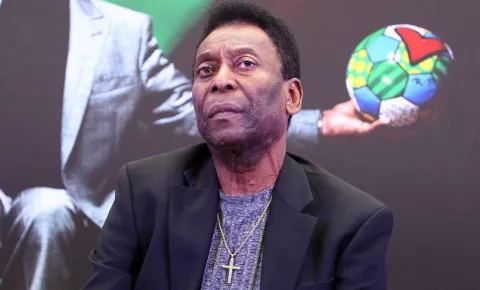Pelé, más allá de las canchas de fútbol