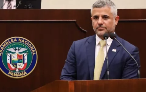 Presentan denuncia criminal contra ministro Rafael Sabonge