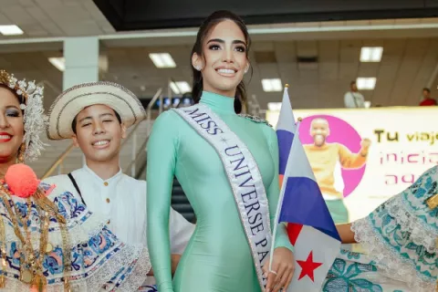 Solaris Barba viaja a Nueva Orleans para el Miss Universo