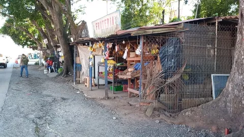 Comerciantes informales de Vacamonte piden indemnización