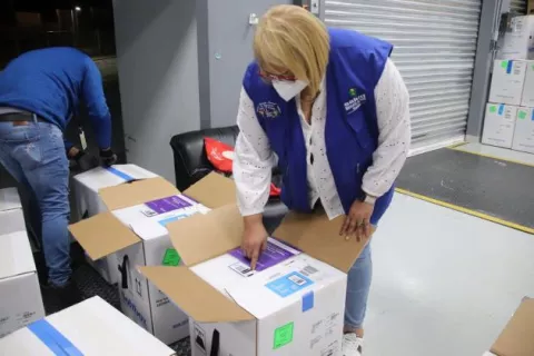 Vacuna bivalente contra la covid-19  se aplicará una por año