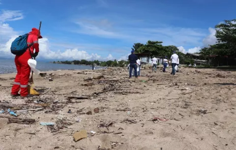 Medidas para mantener la limpieza en Playa Veracruz