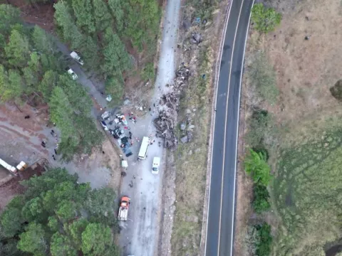 Conductor y bus del accidente tenían sus papeles en regla