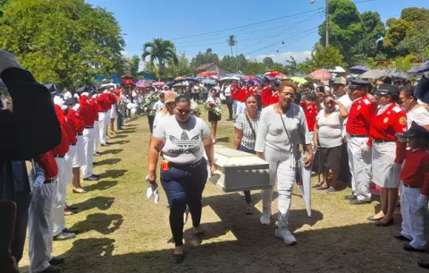 Dan último adiós a la niña de 10 años asesinada en Alanje