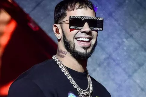 Anuel AA es denunciado por presunta violencia doméstica
