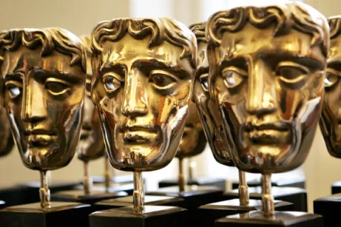 Los Bafta se debaten entre la guerra y la comedia