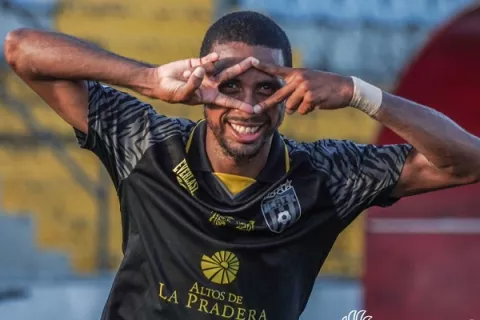 Panamá hace pausa en el fútbol; CAI es líder en la LPF