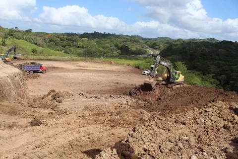 Centro de Alto Rendimiento del Fútbol tendría las canchas en noviembre