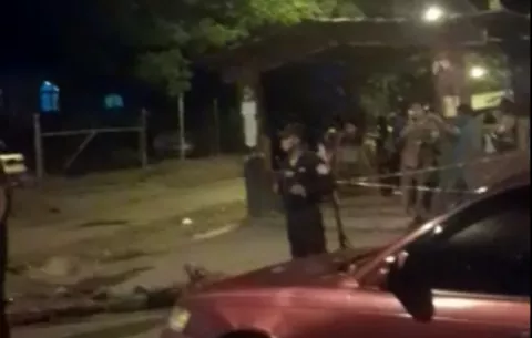 Moradores de Escobal cierran la calle por falta de agua